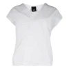 YELDA t-shirt