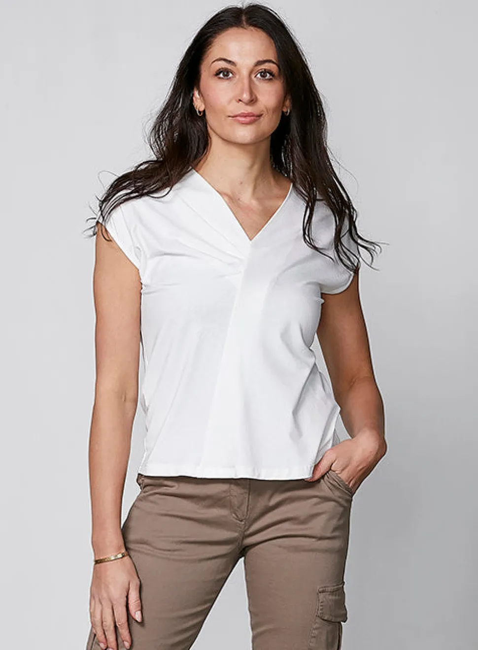 YELDA t-shirt