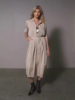 YMKE plissé kjole