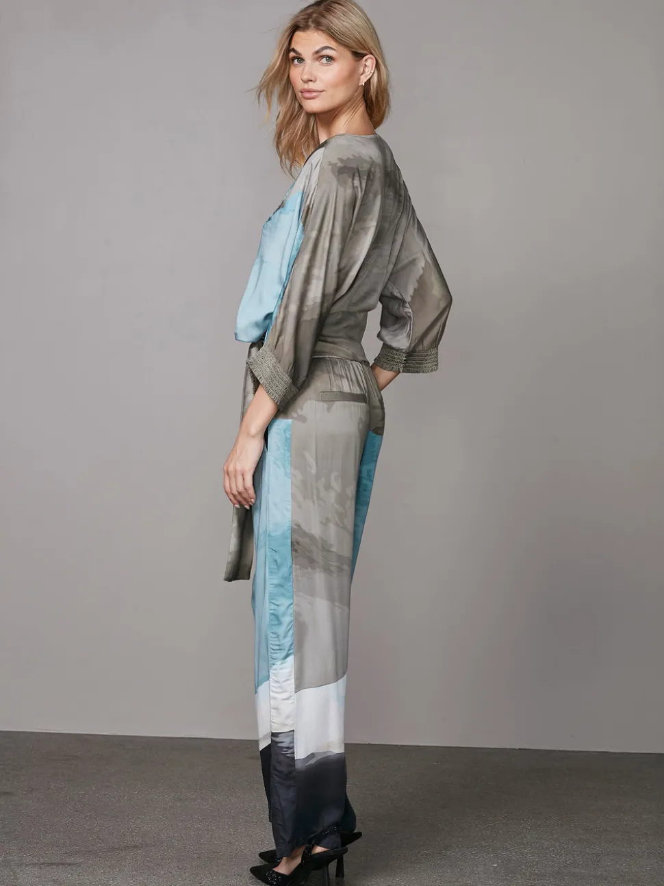 YOLA bluse